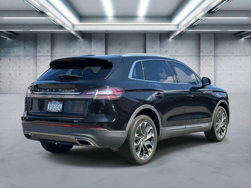 2021 Lincoln Nautilus Reserve