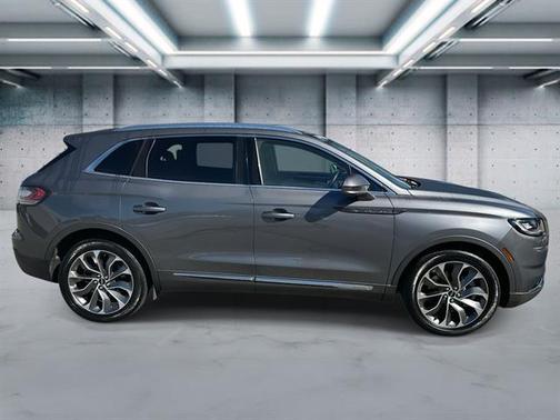 Asher Gray Metallic Clearcoat 2022 Lincoln Nautilus Reserve