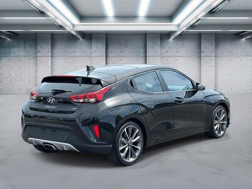 Ultra Black 2019 Hyundai Veloster 2