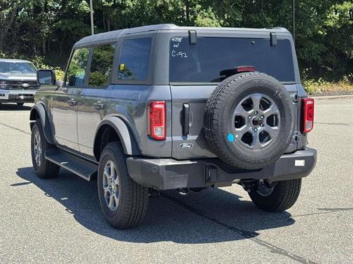 Carbonized Gray Metallic 2026 Ford Bronco Big Bend