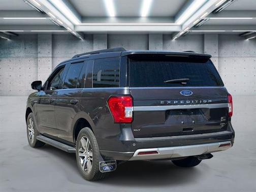 Dark Matter Gray 2024 Ford Expedition XLT
