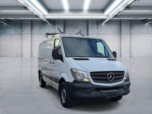 2017 Mercedes-Benz Sprinter 2500 Standard Roof