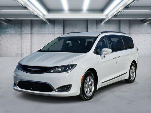 2018 Chrysler Pacifica Touring-L Plus