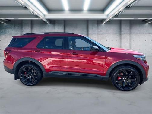 Rapid Red Metallic Tinted Clearcoat 2022 Ford Explorer ST