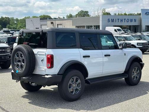 Oxford White 2026 Ford Bronco Big Bend