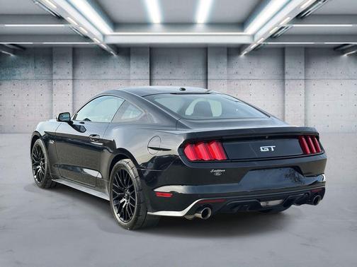 2017 Ford Mustang GT Premium