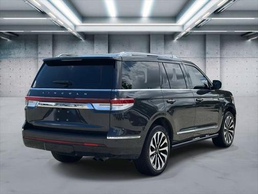 2022 Lincoln Navigator Reserve