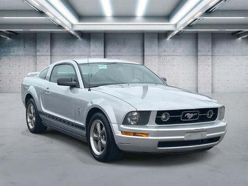 Satin Silver Clearcoat Metallic 2006 Ford Mustang Deluxe