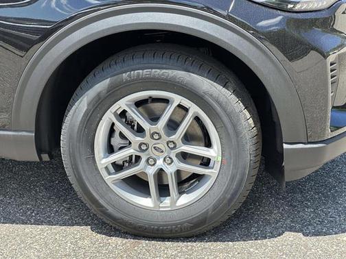 Agate Black Metallic 2026 Ford Explorer Active