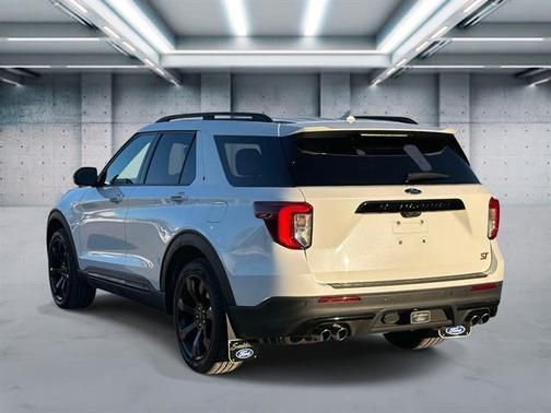Star White Metallic Tri-Coat 2023 Ford Explorer ST