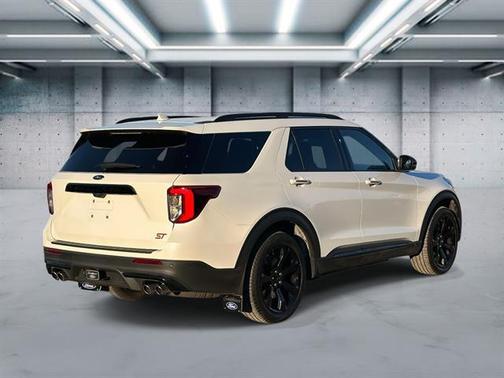 Star White Metallic Tri-Coat 2023 Ford Explorer ST