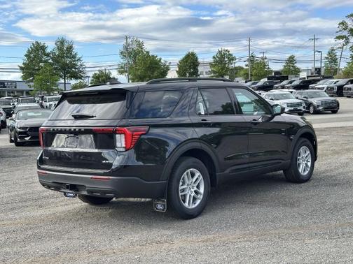 Agate Black Metallic 2026 Ford Explorer Active