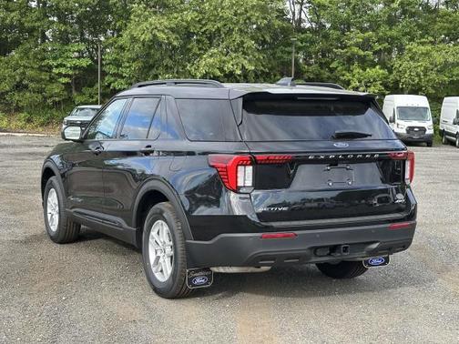 Agate Black Metallic 2026 Ford Explorer Active