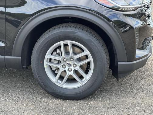 Agate Black Metallic 2026 Ford Explorer Active