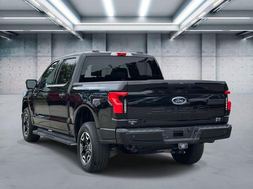 2022 Ford F-150 Lightning XLT