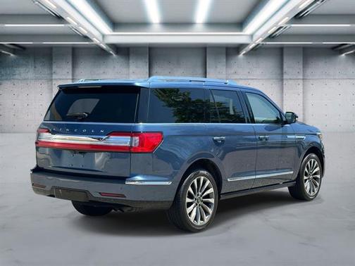 Blue Diamond 2020 Lincoln Navigator Reserve