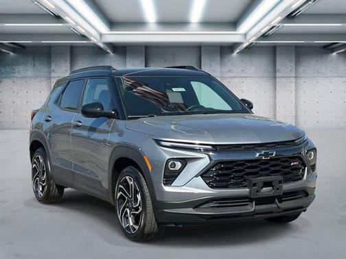 Sterling Gray Metallic 2025 Chevrolet Trailblazer RS