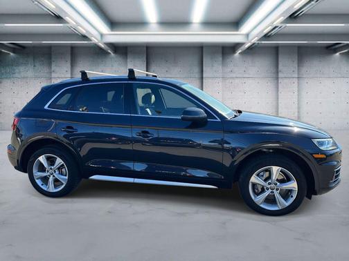 2020 Audi Q5 45 Premium Plus