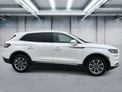 2021 Lincoln Nautilus Standard