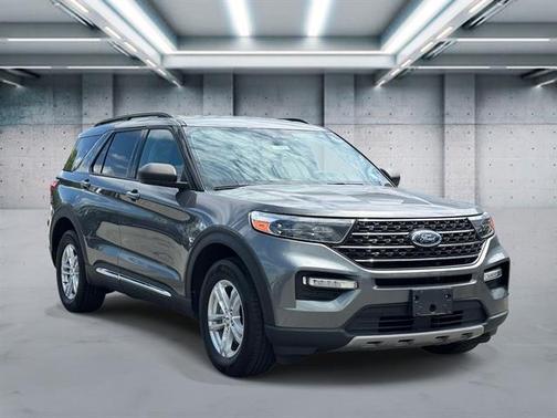 Carbonized Gray Metallic 2023 Ford Explorer XLT