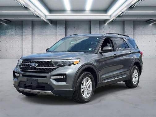 Carbonized Gray Metallic 2023 Ford Explorer XLT