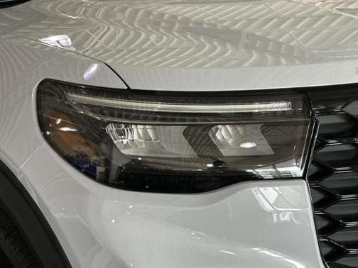 Space White Metallic 2026 Ford Explorer ST-Line