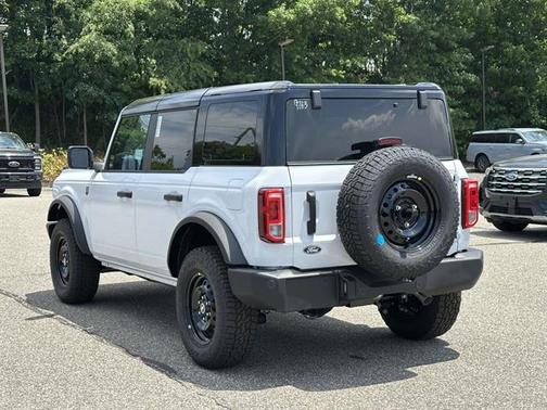 Oxford White 2026 Ford Bronco Big Bend