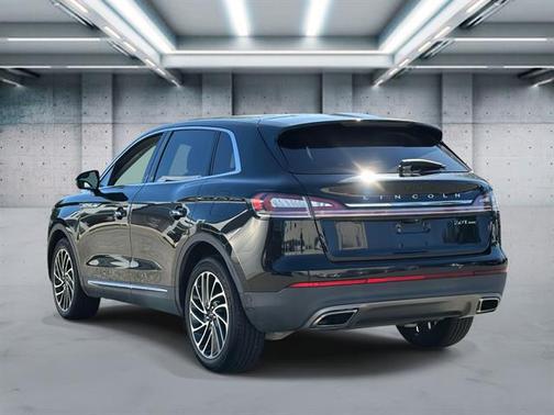 Infinite Black 2019 Lincoln Nautilus Reserve