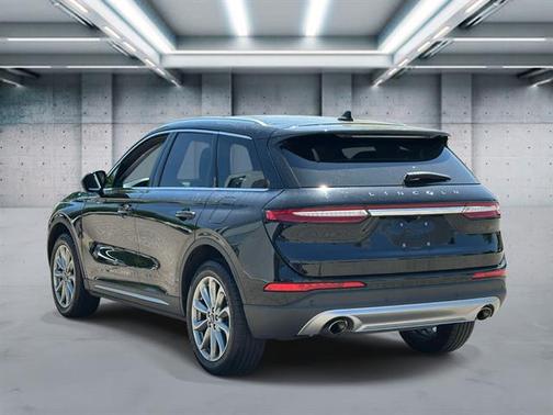 Infinite Black 2022 Lincoln Corsair Standard