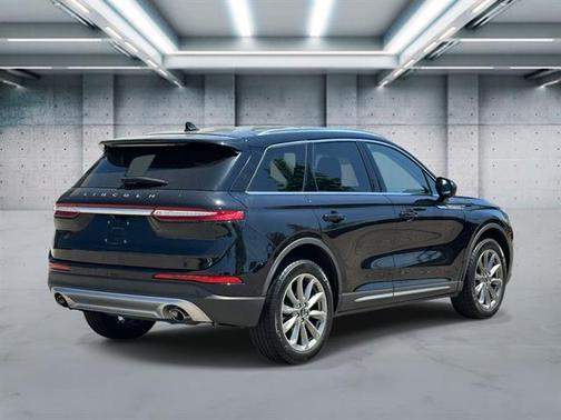 Infinite Black 2022 Lincoln Corsair Standard
