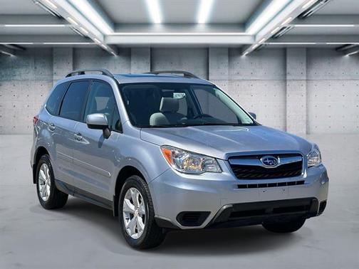 Ice Silver Metallic 2016 Subaru Forester 2.5i Premium