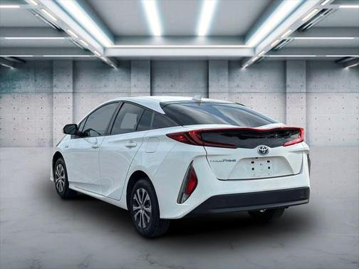 2021 Toyota Prius Prime LE