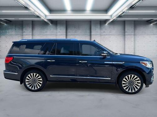 2019 Lincoln Navigator L Reserve