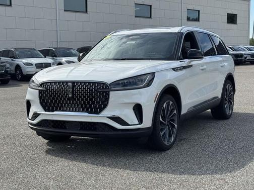 Pristine White Metallic Tri-Coat 2026 Lincoln Aviator Reserve AWD