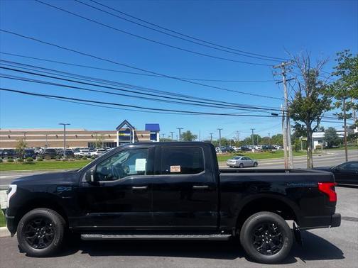 2025 Ford F-150 Lightning XLT