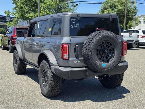 Carbonized Gray Metallic 2026 Ford Bronco Big Bend