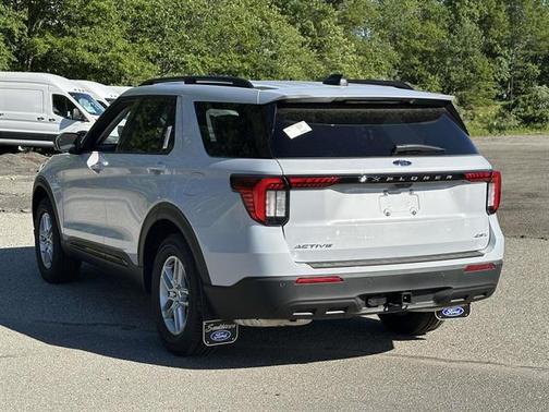 Space White Metallic 2026 Ford Explorer Active