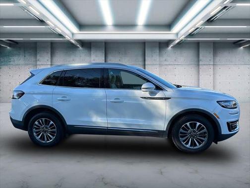 2020 Lincoln Nautilus Standard