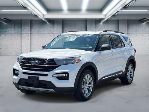 Star White Metallic Tri-Coat 2020 Ford Explorer XLT