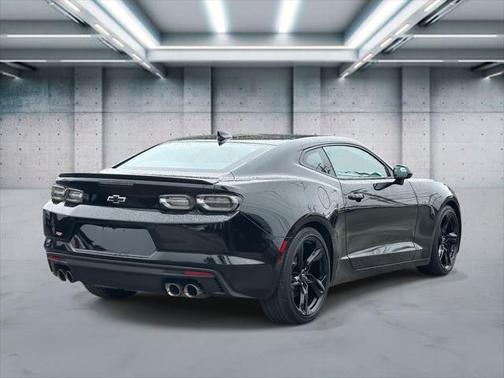 2022 Chevrolet Camaro RWD Coupe LT1