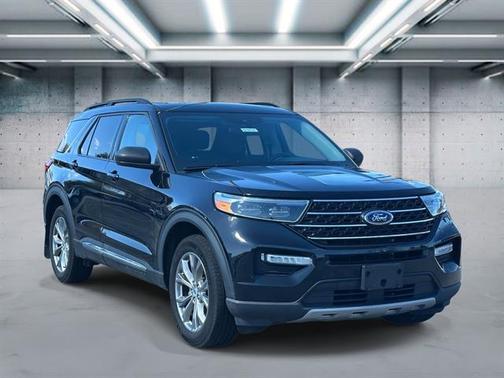 Agate Black Metallic 2022 Ford Explorer XLT