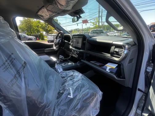 2025 Ford F-150 Lightning XLT