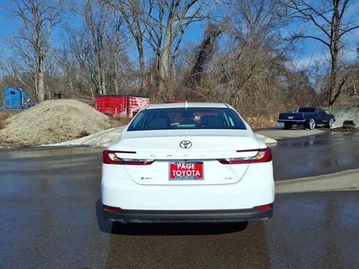 2025 Toyota Camry LE