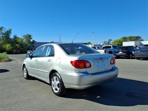 2004 Toyota Corolla LE