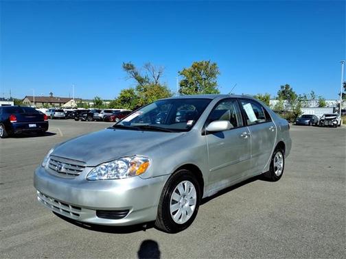 2004 Toyota Corolla LE