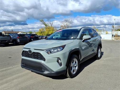 2020 Toyota RAV4 XLE