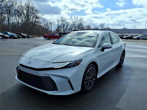 2025 Toyota Camry XLE