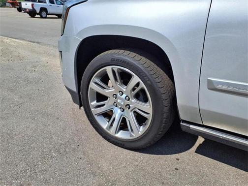2019 Cadillac Escalade ESV Premium Luxury