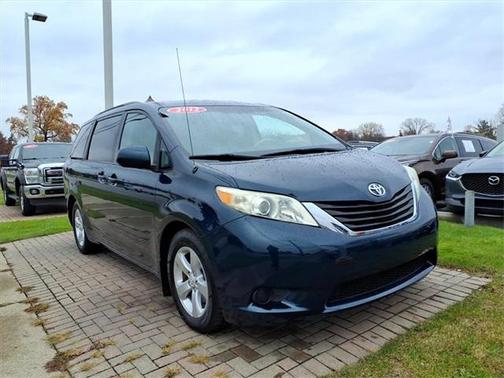 2012 Toyota Sienna LE