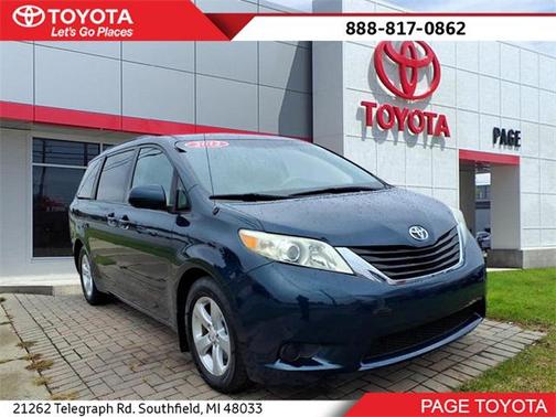 2012 Toyota Sienna LE